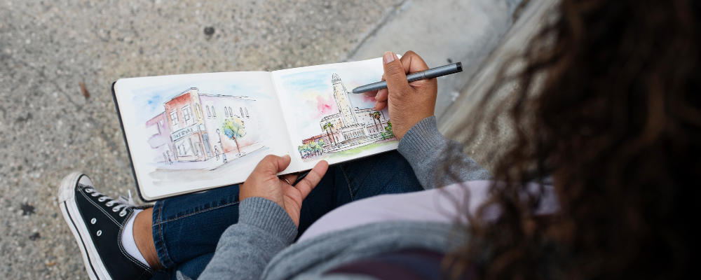 Полевой скетчинг в парке: портативный набор✏️