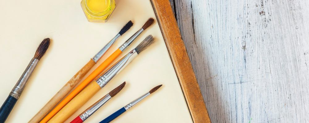 Что обновлять раз в год: маркеры, лайнеры, кисти🖍️