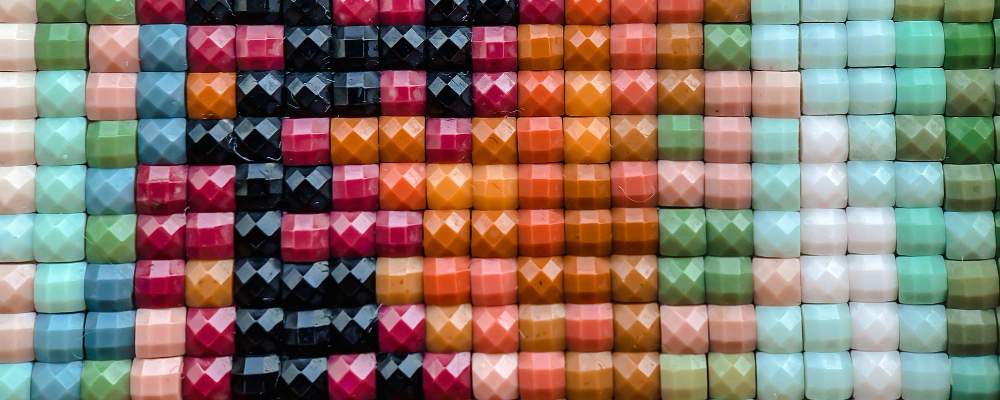 Алмазна мозаїка: чому це хобі називають «йогою для мозку» та як створити свій перший шедевр