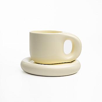 Керамическая чашка, с блюдцем, 30000752 Керамическая чашка, с блюдцем, 30000752