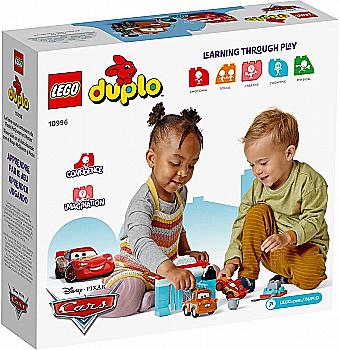 Конструктор Lego Duplo "Розваги Блискавки МакКвіна й Сирника на автомийці", 10996 Конструктор Lego Duplo "Розваги Блискавки МакКвіна й Сирника на автомийці", 10996