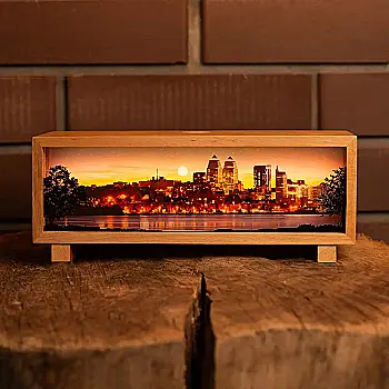 Нічник-панорама “Місто Дніпро”, лаковане дерево (LED, Акумулятор, USB Type-C), npa0019 Нічник-панорама “Місто Дніпро”, лаковане дерево (LED, Акумулятор, USB Type-C), npa0019