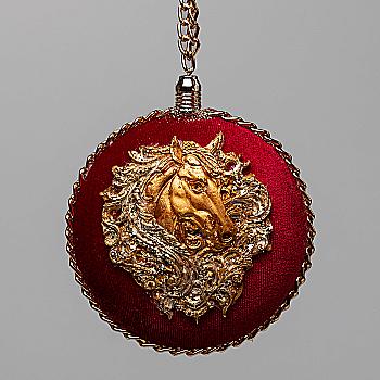 Медальон «Конек 2026» красный, 5504