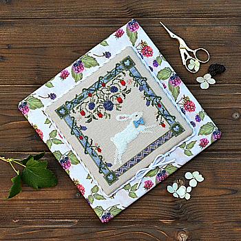 Набор для вышивания крестиком Х-056 "Кролик в ежевике" 13,5*13,5 см, TelaArtis