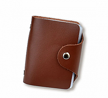 Визитница базовая коричневая кожаная.