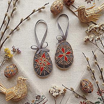 Набір для вишивання бісером інтер’єрної прикраси на натуральному художньому холсті "Великодня зірка", ABT-056