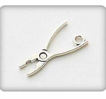 Набір металевих підвісок Плоскогубці