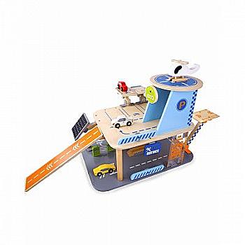 Игрушка деревянная Classic World "Игровой набор Гараж-заправка", 4148