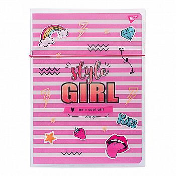 Тетрадь А4 48 кл. YES в пластиковой папке с рисунком "STYLE GIRL PINK", 764429 Тетрадь А4 48 кл. YES в пластиковой папке с рисунком "STYLE GIRL PINK", 764429