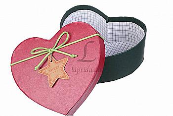 Подарункова коробка середня серце, 76-319