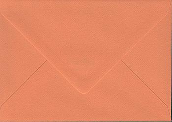 Конверт декоративний 100гр 16*11,5 Жовтий UR-90050019 Конверт декоративний 100гр 16*11,5 Жовтий UR-90050019