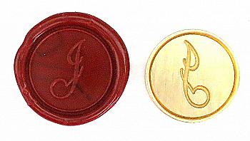 Круглая латунная печать d24 мм – англ. буква "J" с лакированной деревянной ручкой, 40110T