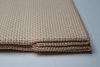 Канва вышивальная Арт.45 бежевая К4 50*50 см