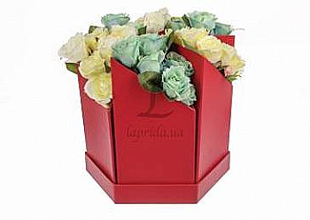 Подарочная коробка 29,5*27,8*25,6 см, W9600