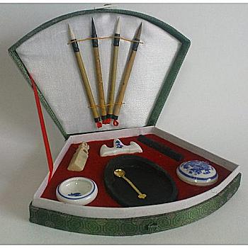 Набір для каліграфії (4 кисті + підставка, туш), D.K.ART & CRAFT Набір для каліграфії (4 кисті + підставка, туш), D.K.ART & CRAFT