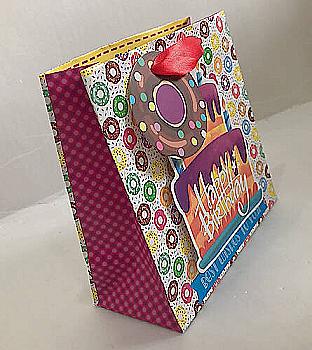 Пакет паперовий 16*16*7 см, диз. GB-2142, СПК236