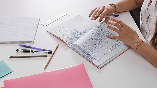 Лайфхаки для швидкого виправлення помилок у конспектах🖊️📒