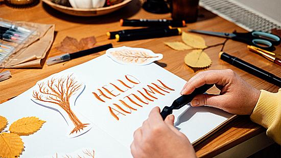 Осенний hand lettering: фразы и тренировки brush‑pen✒️
