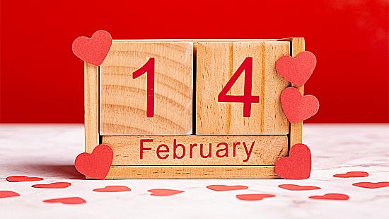 Как создать романтическое настроение дома ко Дню влюбленных: простой декор и приятные мелочи💝