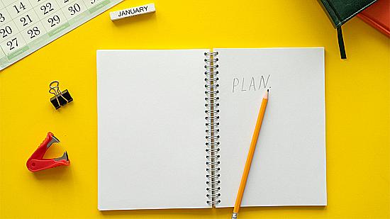 Датовані vs недатовані щоденники: що обрати📒