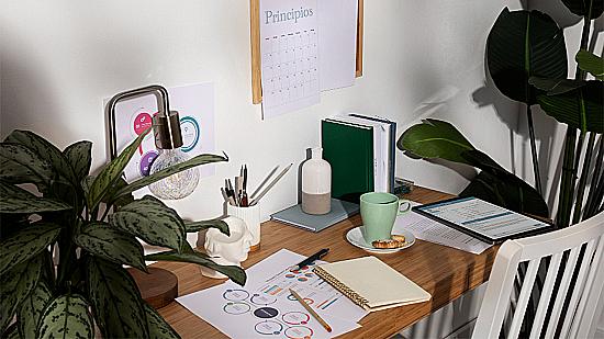 Искусство порядка: как превратить рабочий стол в пространство, которое вдохновляет