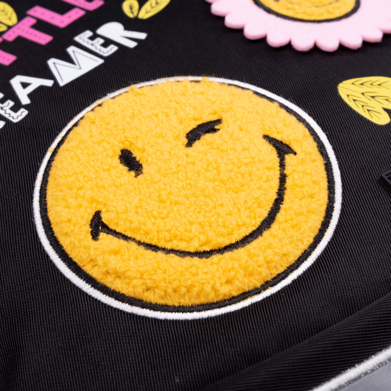 Рюкзак школьный YES S-83 "Smiley World", 552821 4