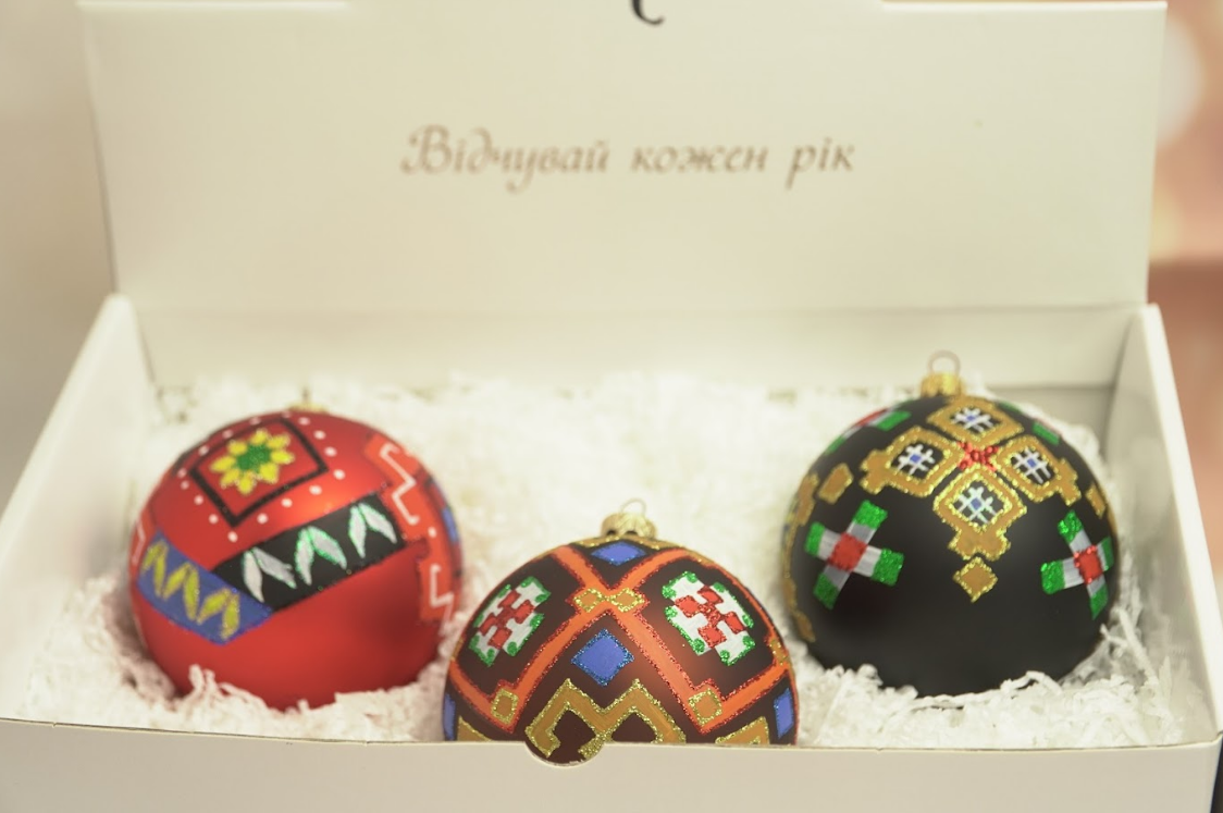 Набір куль високохудожніх "Гуцульщина" в упаковці