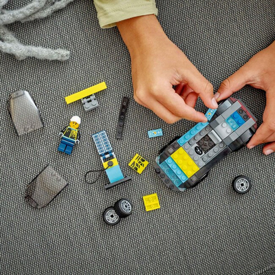 Конструктор Lego City "Електричний спортивний автомобіль", 60383 4