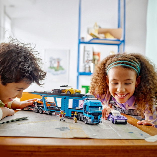 Конструктор Lego "Грузовик-транспортер со спортивными авто", 60408 8