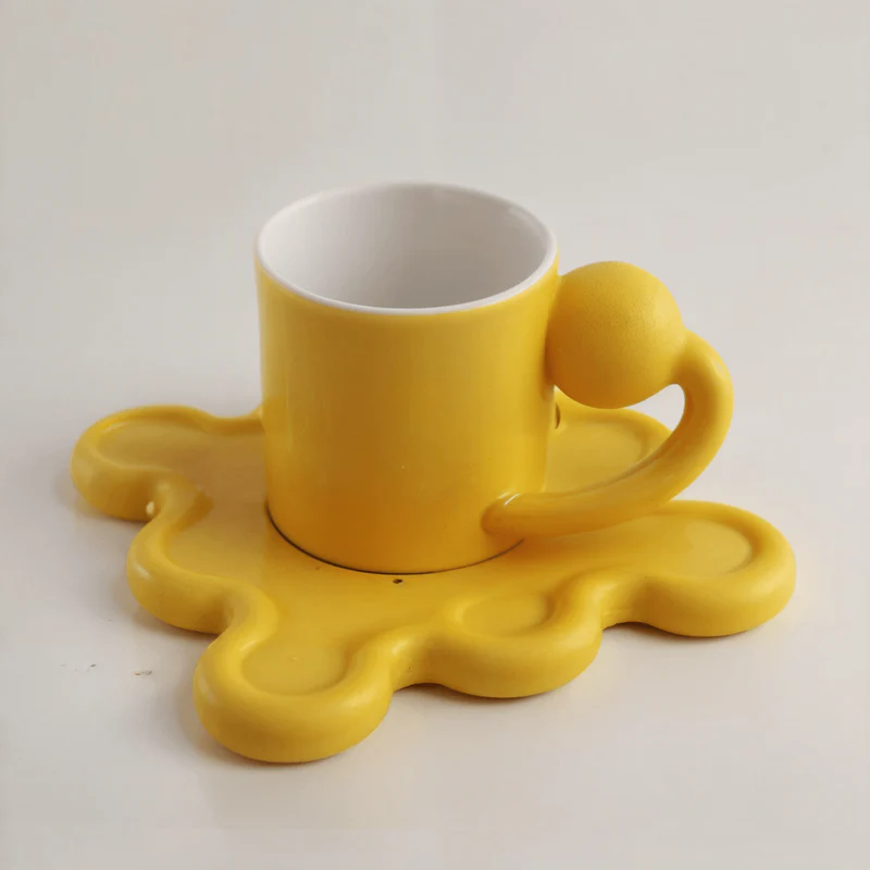 Керамічна чашка з блюдцем, 30000963 1