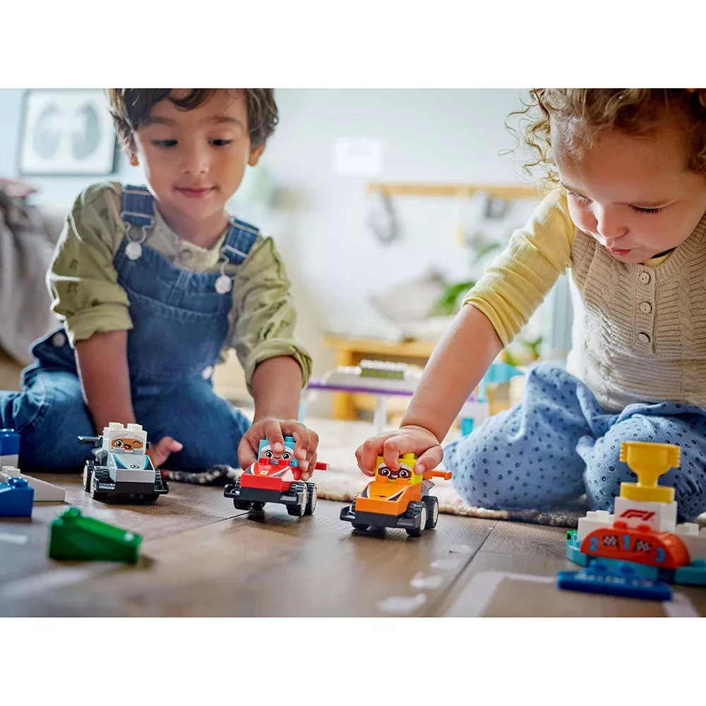 Конструктор Lego Duplo "Автомобілі для перегонів і пілоти команд Формули-1", 10445 8