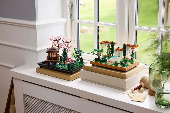 Конструктор Lego Icons "Сад фонтанов", 10359 11