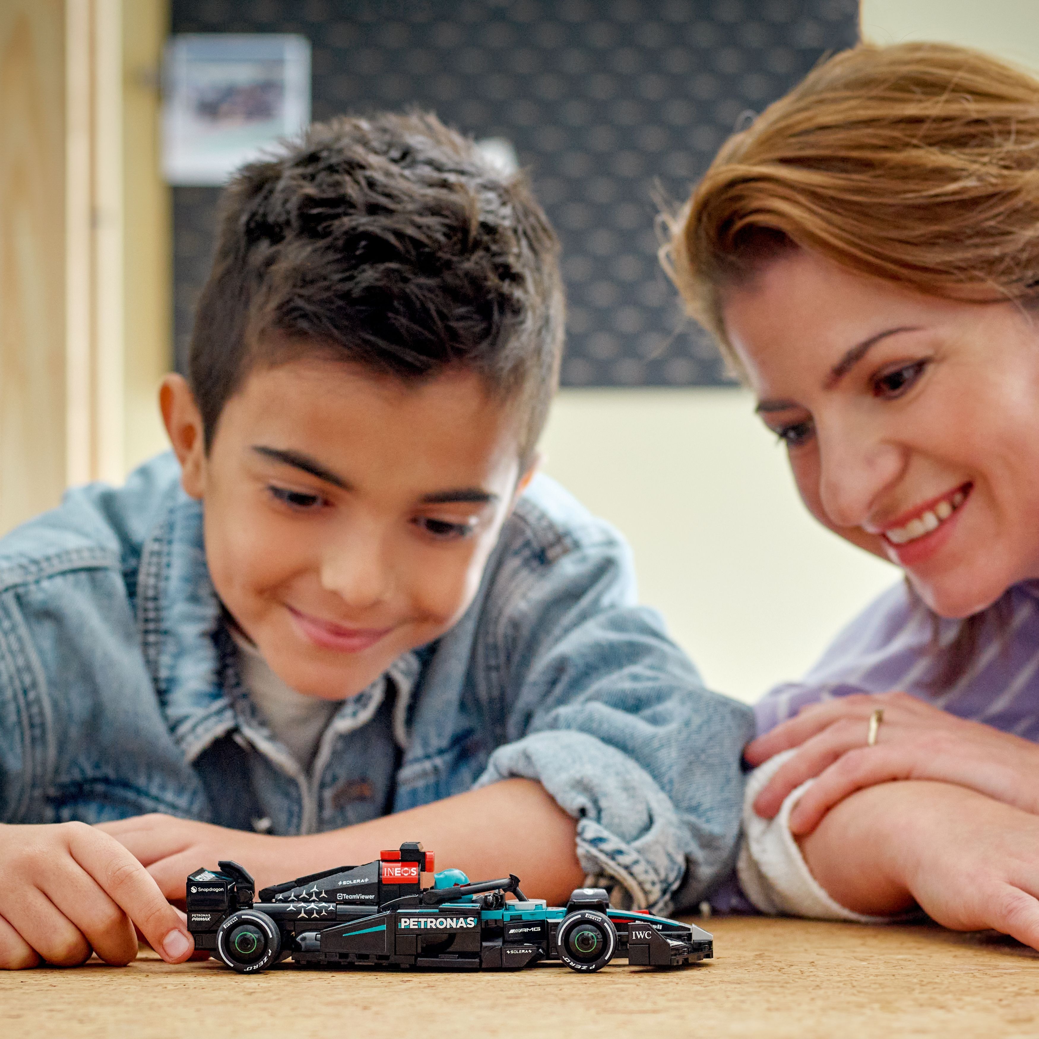 Конструктор Lego Speed ​​Champions "Гоночный автомобиль Mercedes-AMG F1® W15", 77244 6