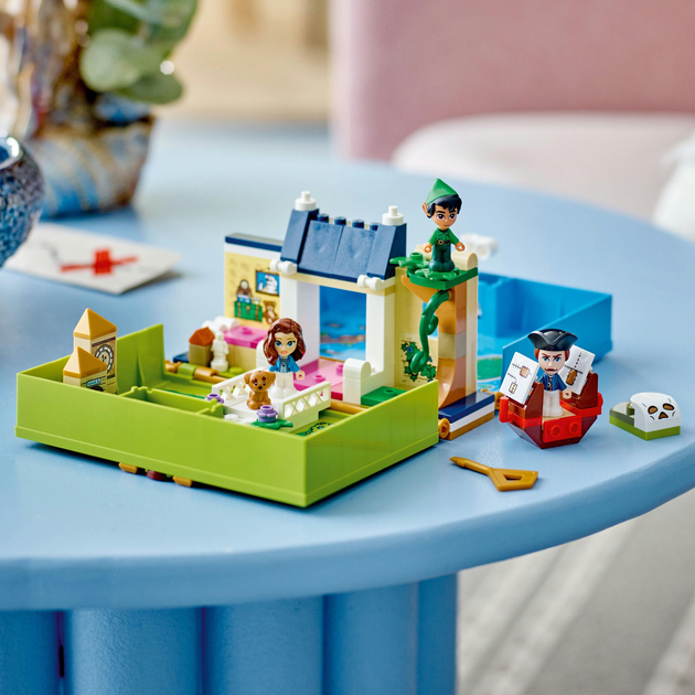 Конструктор Lego Disney "Книга приключений Питера Пена и Венди", 43220 7