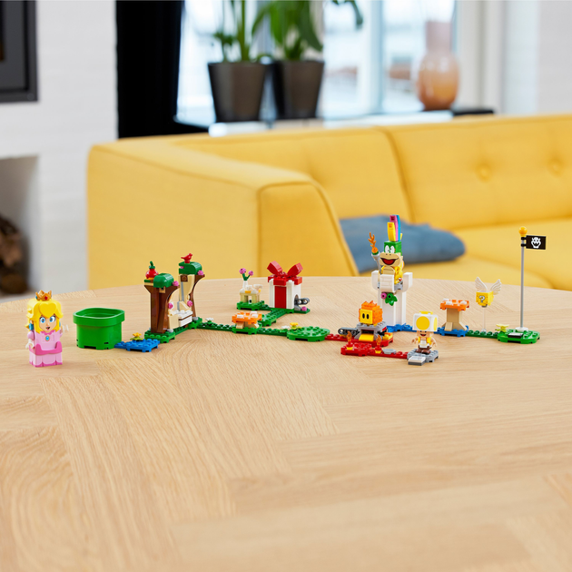 Конструктор Lego Super Mario "Приключения с Пичь. Стартовый набор", 71403 5