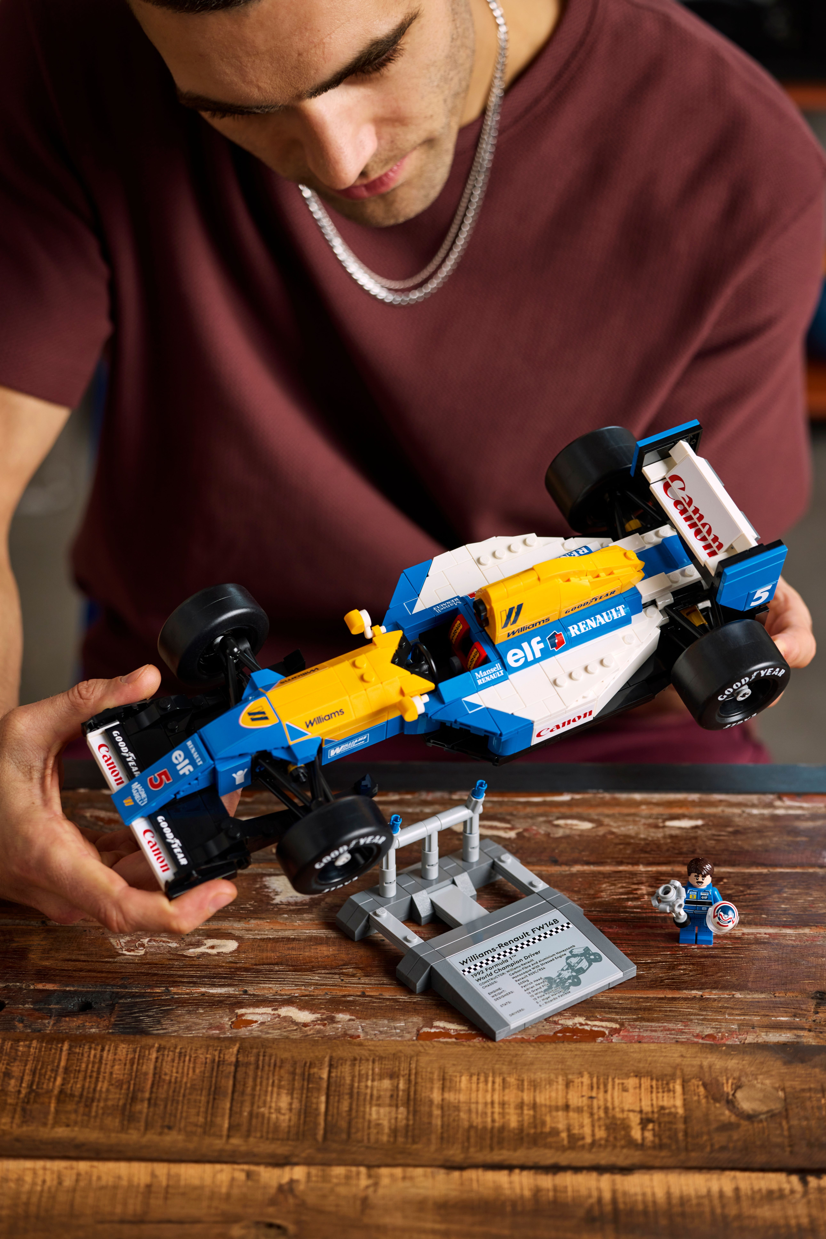 Конструктор Lego Icons "Williams Racing FW14B і Найджел Менселл", 10353 7