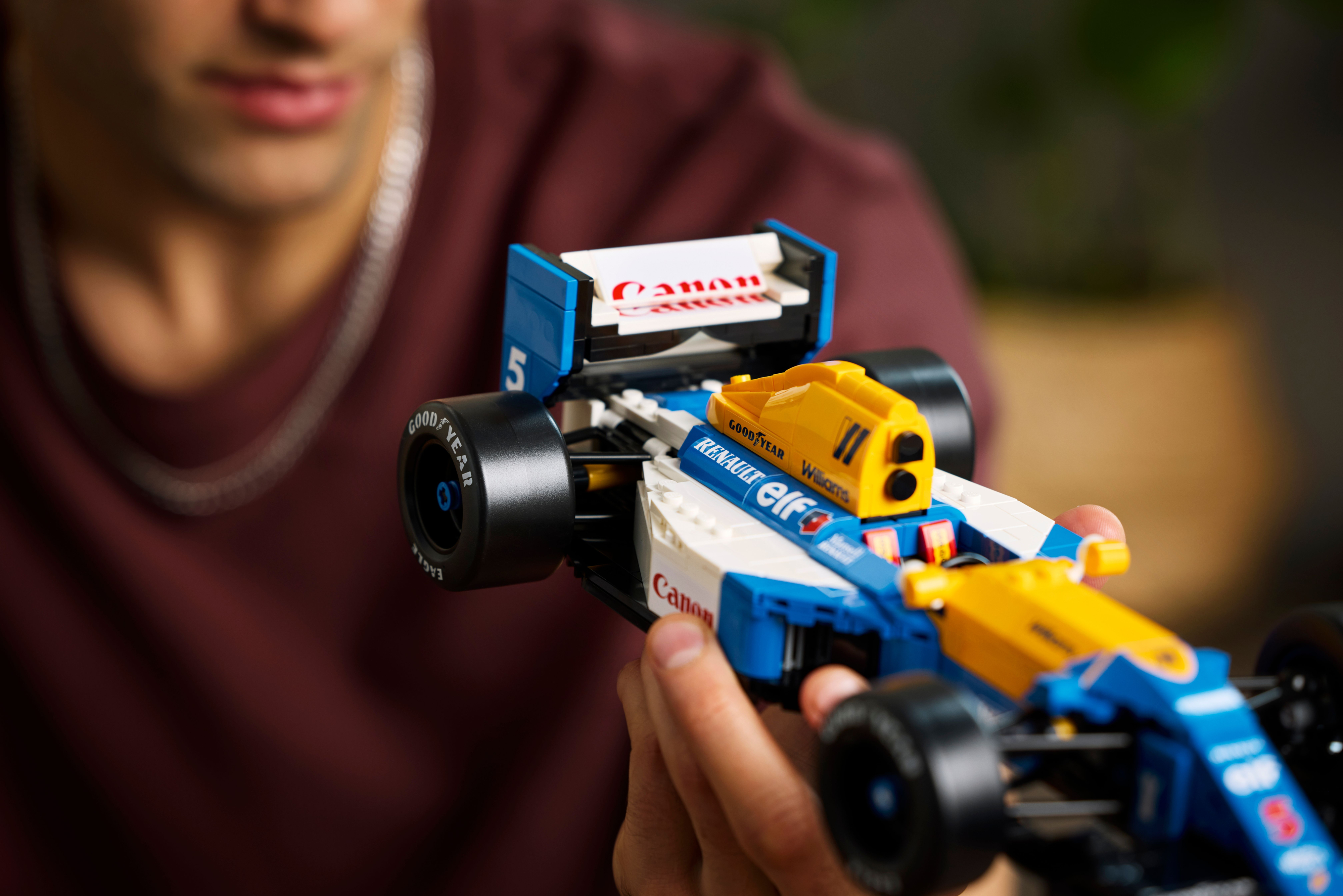 Конструктор Lego Icons "Williams Racing FW14B і Найджел Менселл", 10353 9