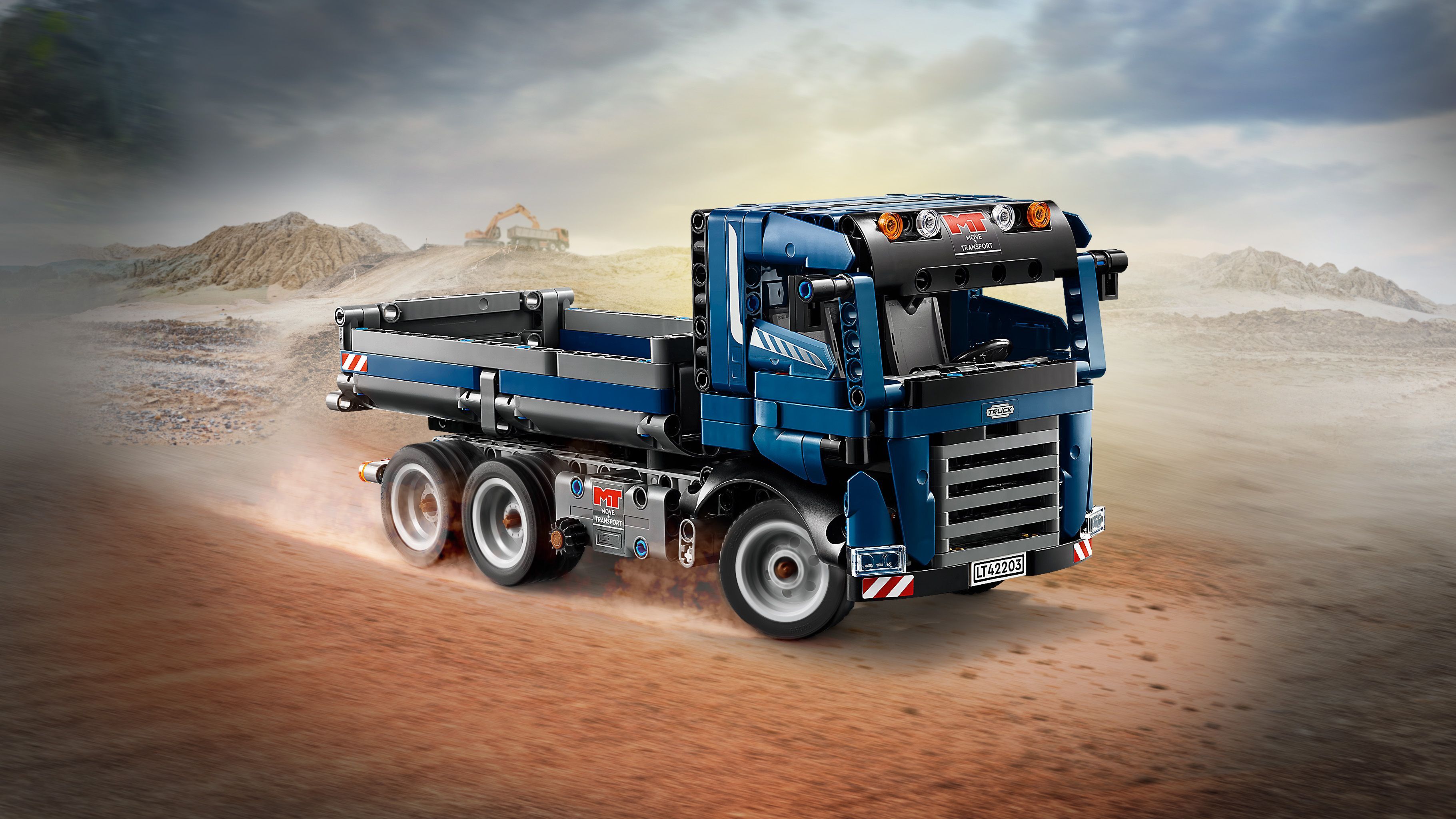 Конструктор Lego Technic "Самосвал", 42203 1