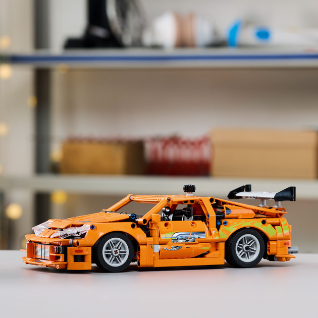Конструктор Lego Technic "Fast and Furious Toyota Supra MK4", 42204 5
