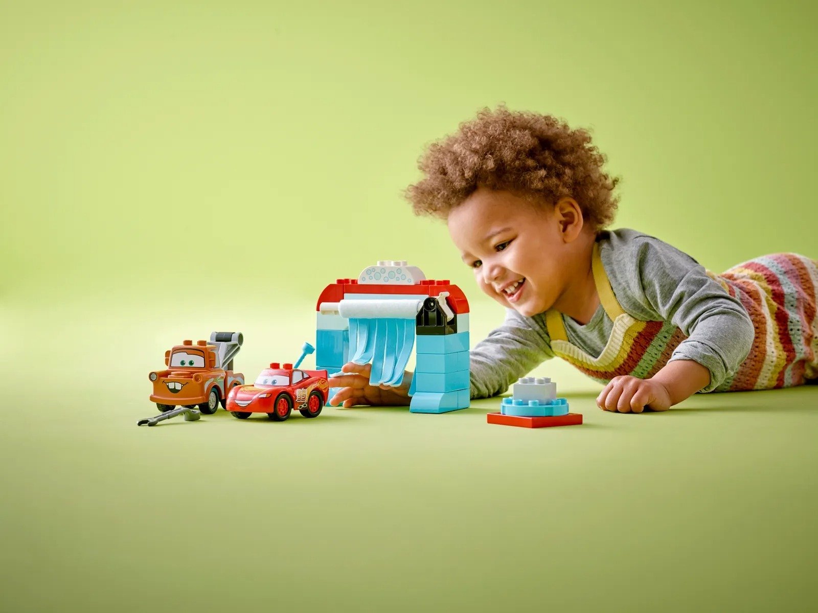 Конструктор Lego Duplo "Развлечения Молнии МакКвина и Сырника на автомойке", 10996 7