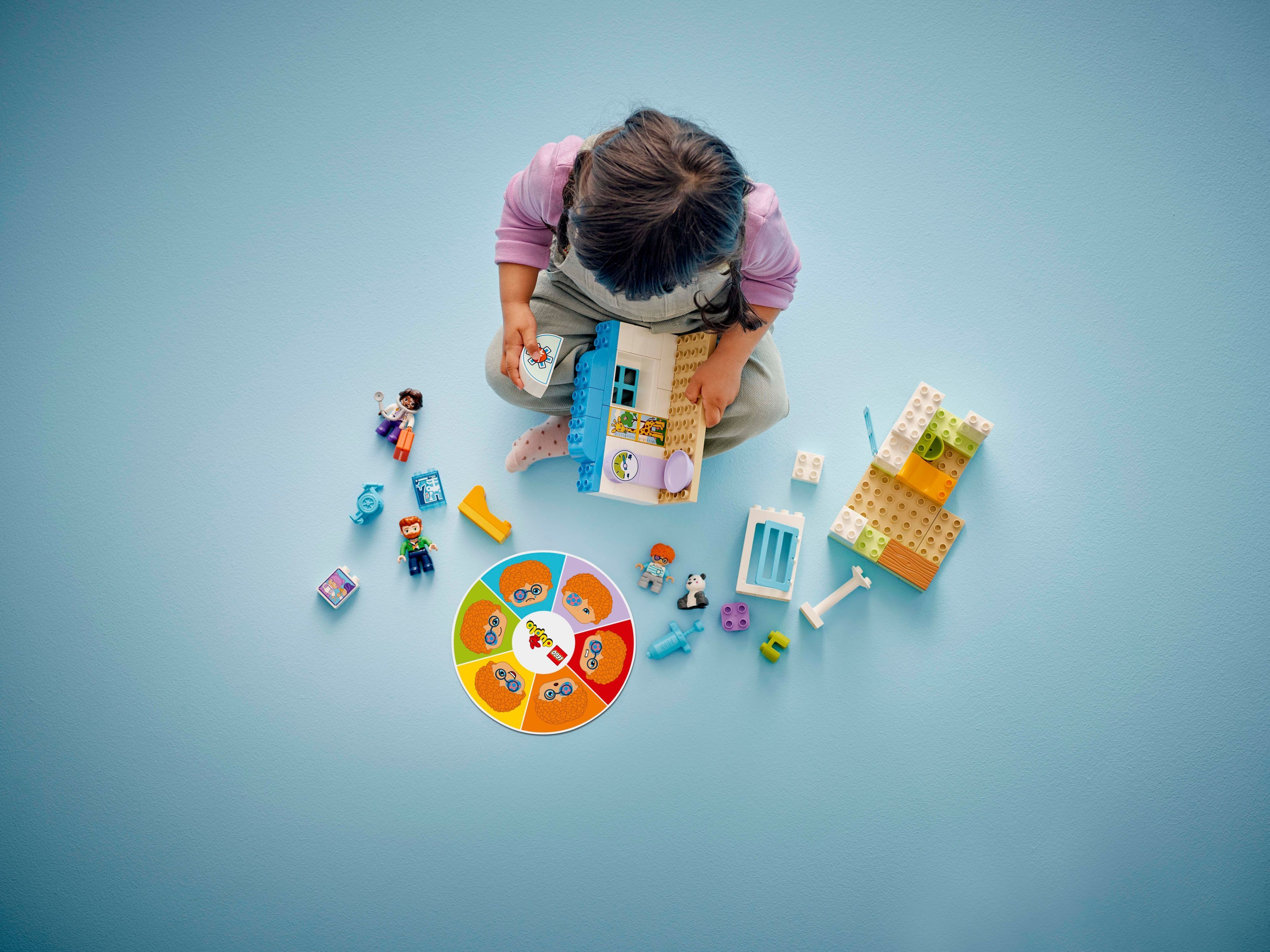 Конструктор Lego Duplo "Уперше: візит до лікаря", 10449 15