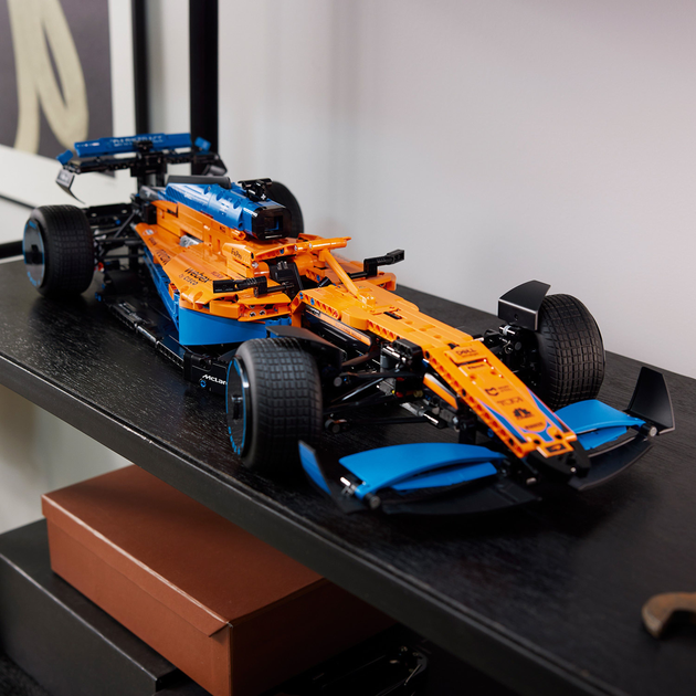 Конструктор Lego Technic "Гоночний автомобіль McLaren Formula 1™", 42141 2