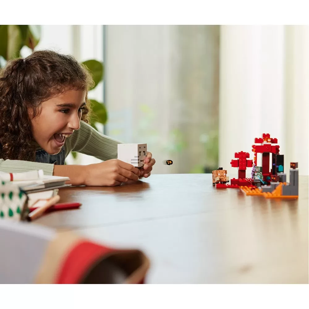 Конструктор Lego Minecraft "Засада у портала в Нижний мир", 21255 6