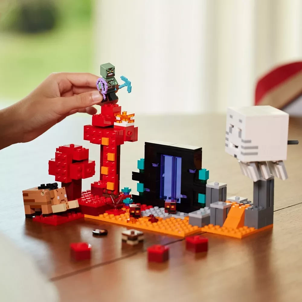 Конструктор Lego Minecraft "Засада у портала в Нижний мир", 21255 7