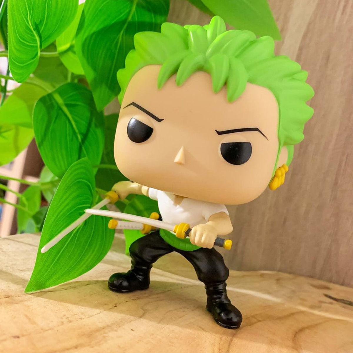 Фигурка Funko Pop серии "Большой куш" - Зоро, 80369 2
