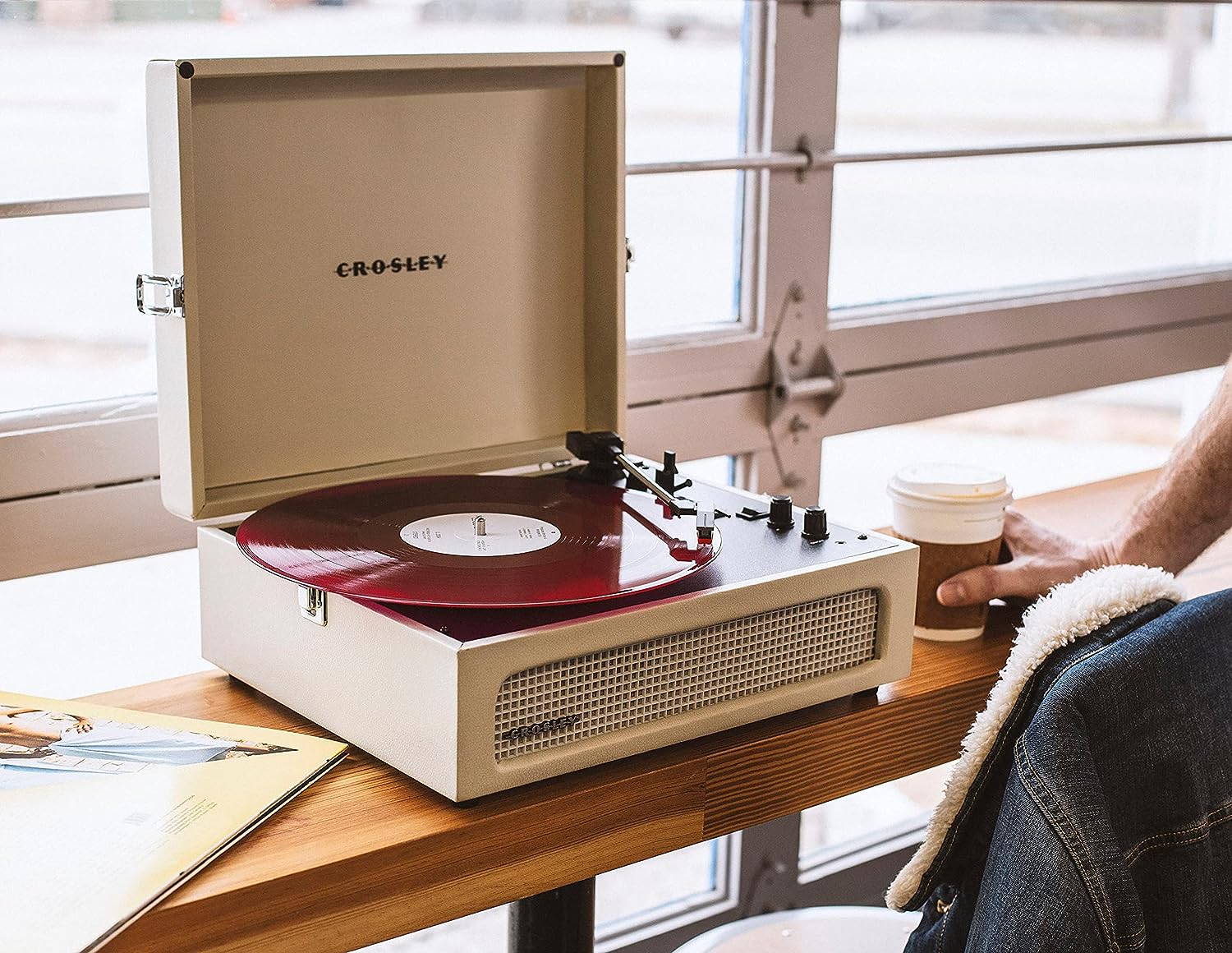 Вініловий програвач Crosley Voyager Dune 5