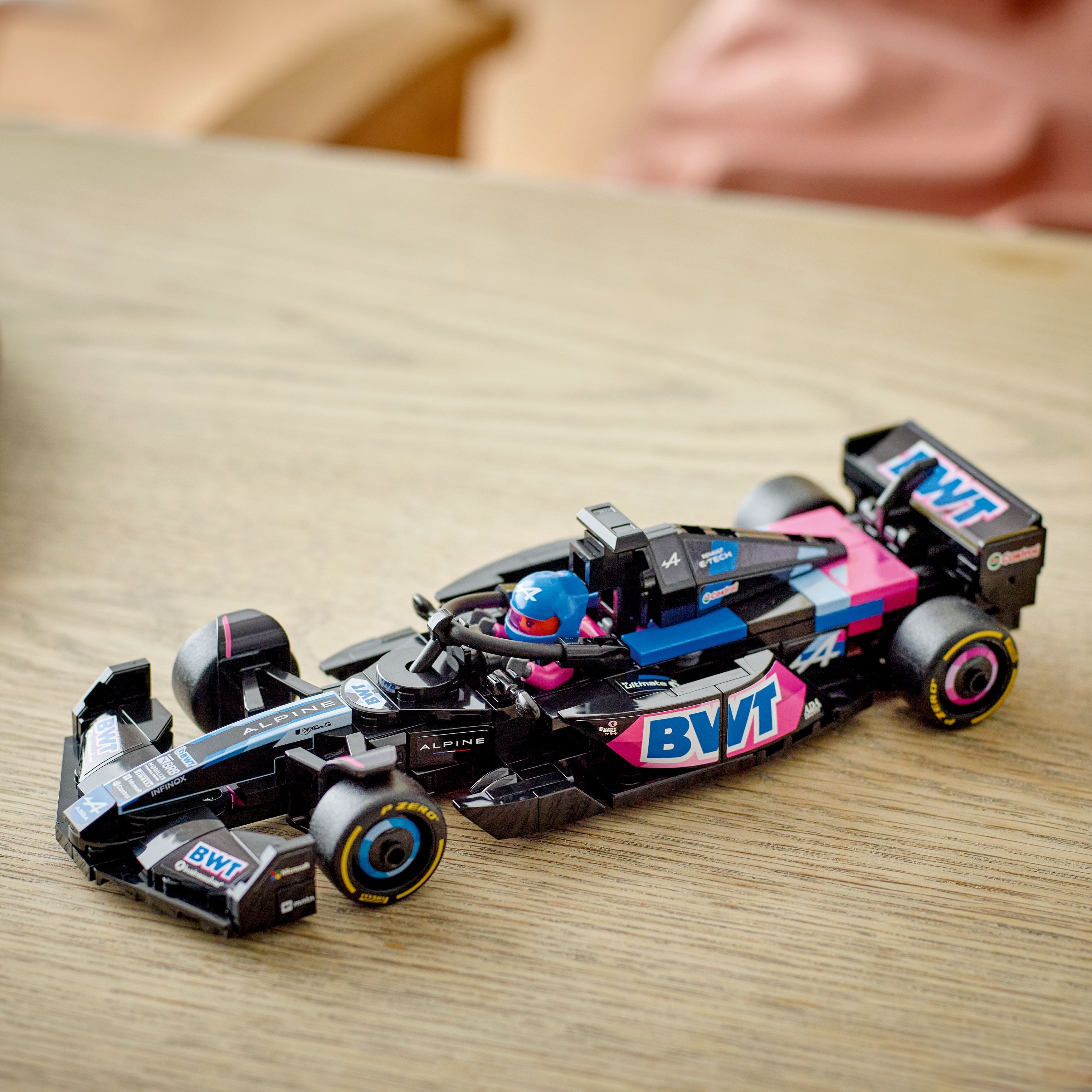 Конструктор Lego Speed Champions "Автомобіль для перегонів BWT Alpine F1® Team A524", 77248 4