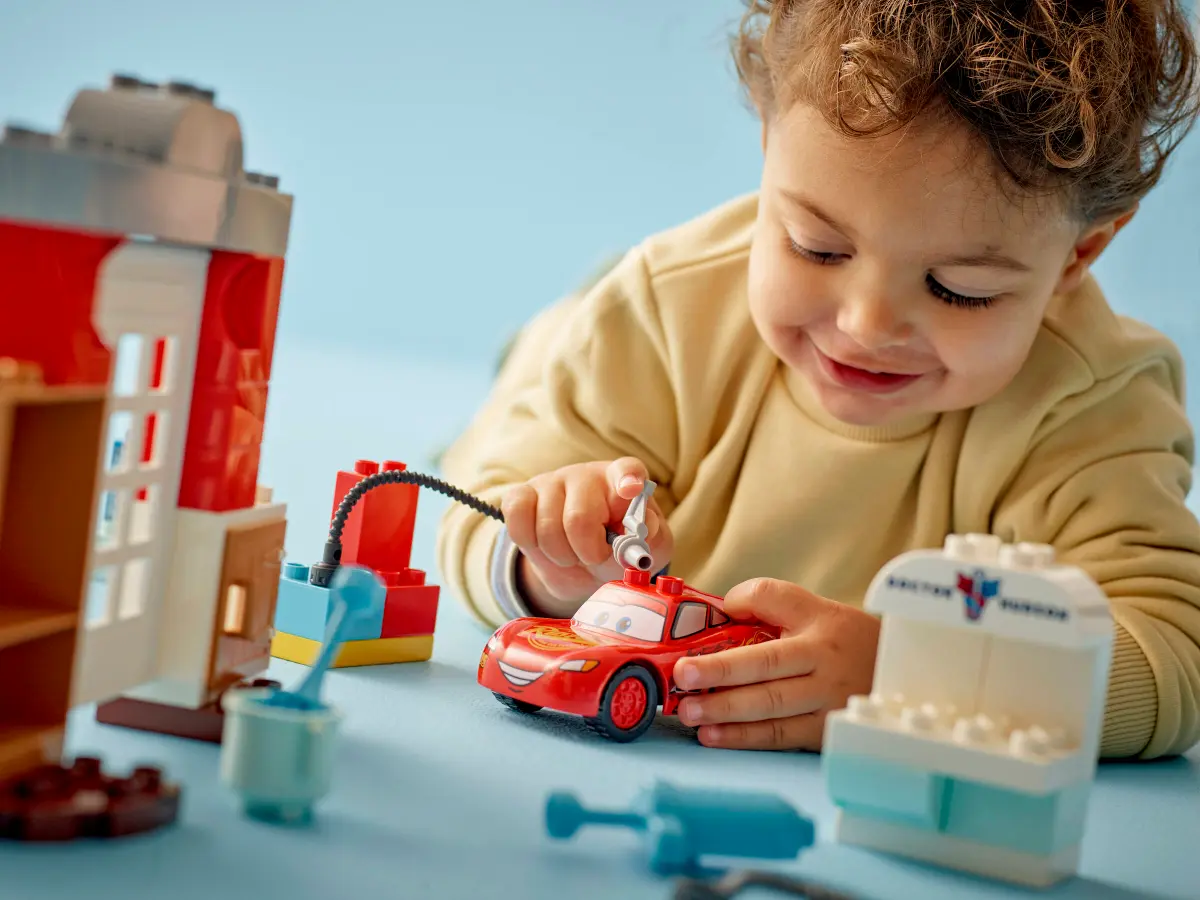 Конструктор Lego Duplo "Візит МакКвіна в гараж Дока", 10456 6