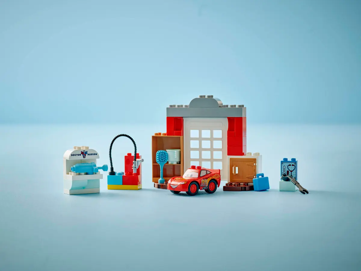 Конструктор Lego Duplo "Візит МакКвіна в гараж Дока", 10456 8