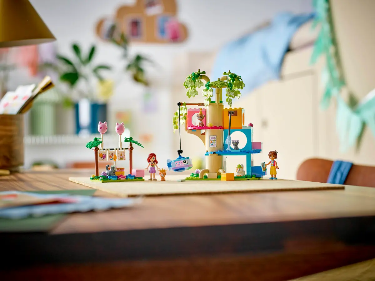 Конструктор Lego Friends "День рождения кота и дом на дереве", 42666 9